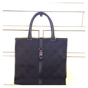 Gucci tote.  Medium